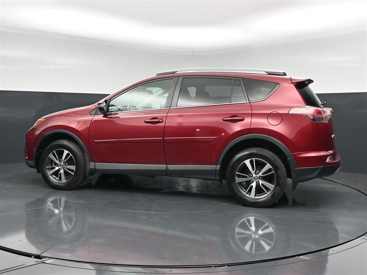 Toyota RAV4 XLE AWD 2018