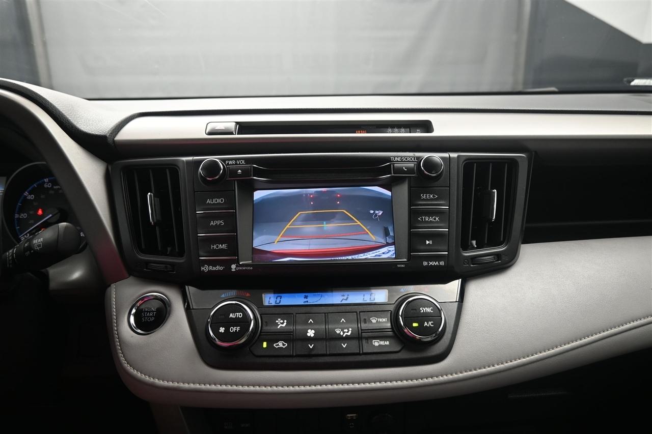 Toyota RAV4 XLE AWD 2018