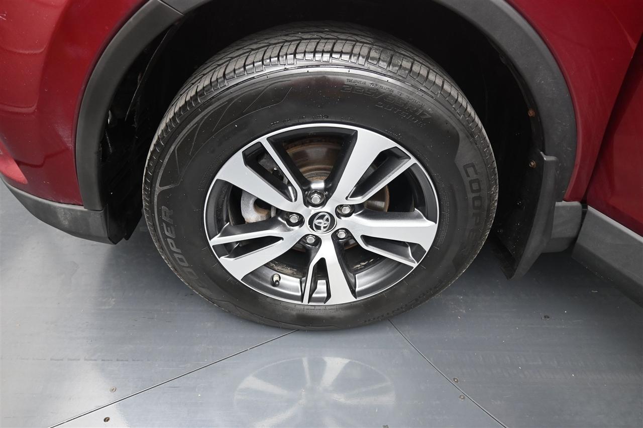 Toyota RAV4 XLE AWD 2018