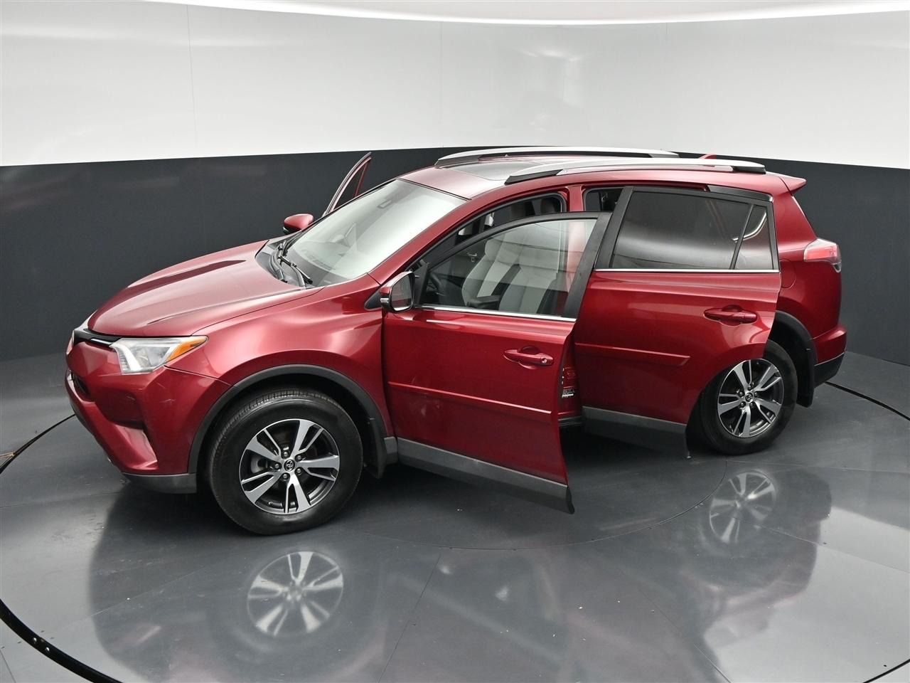 Toyota RAV4 XLE AWD 2018