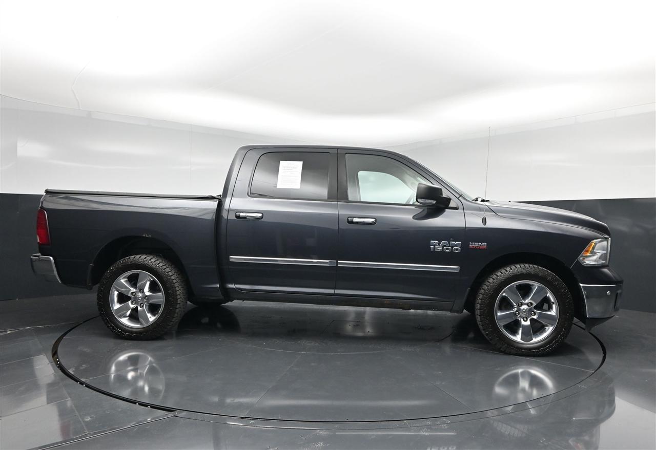 RAM 1500 SLT Crew Cab SWB 4WD 2017