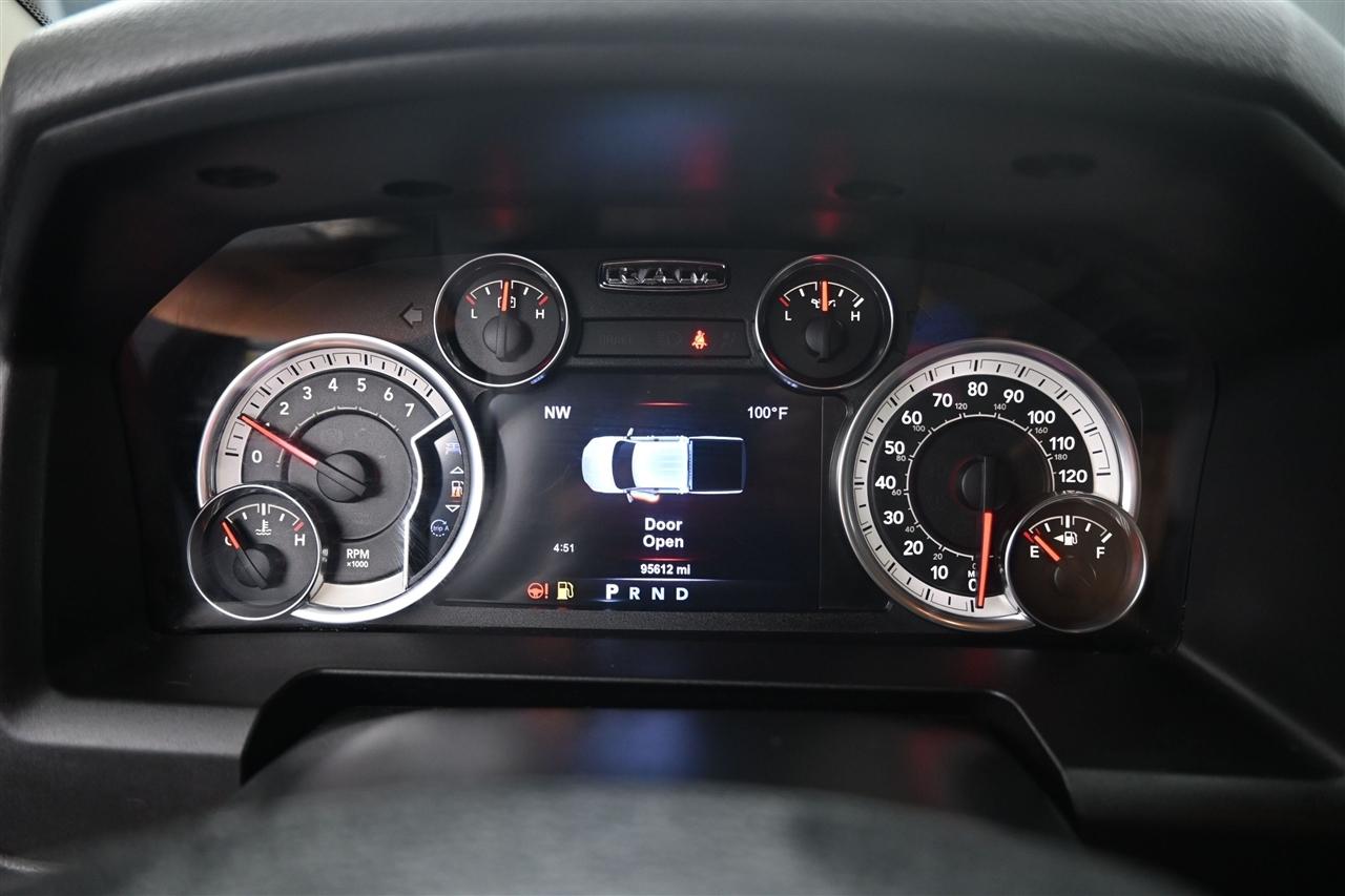 RAM 1500 SLT Crew Cab SWB 4WD 2017