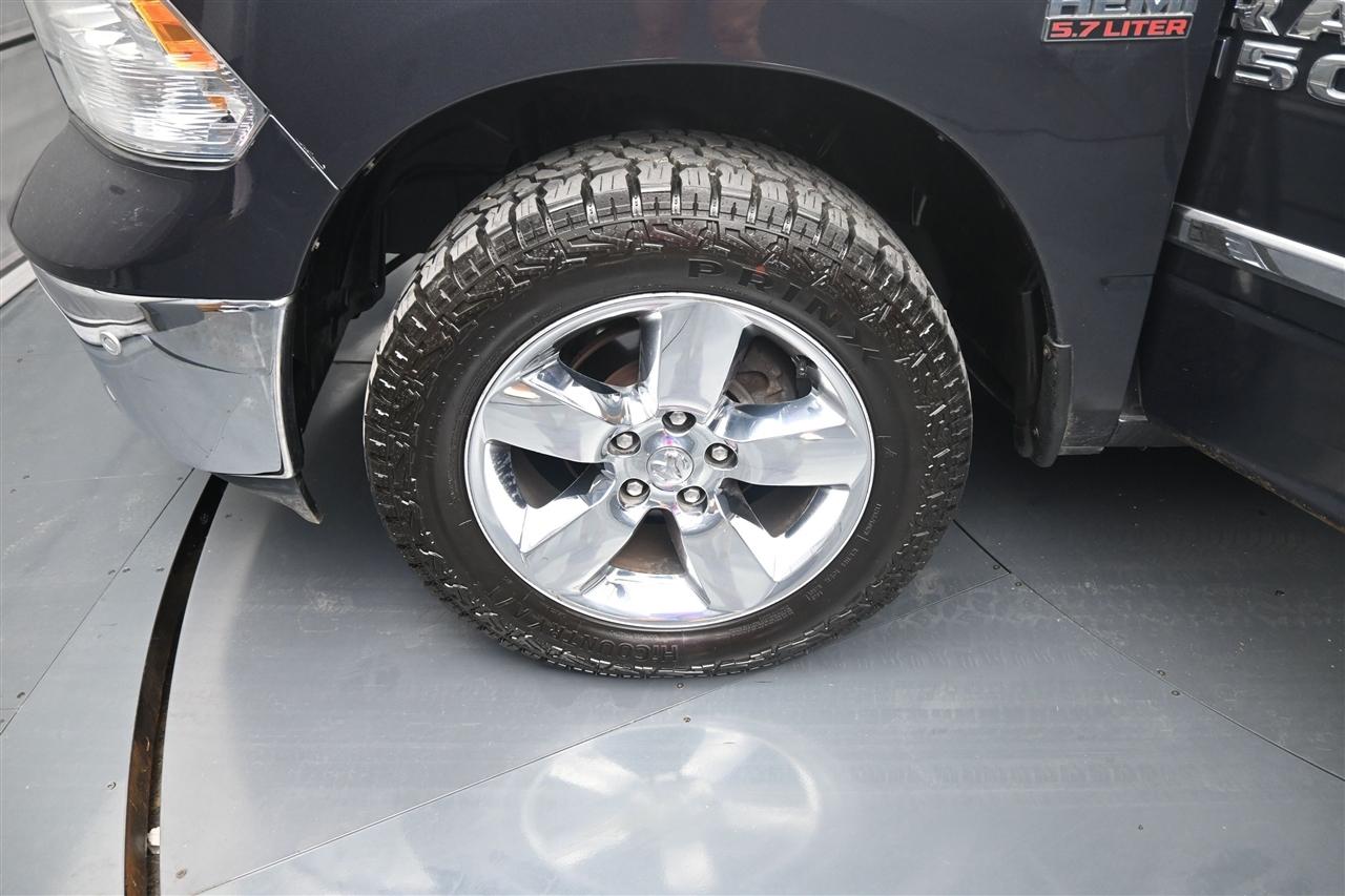 RAM 1500 SLT Crew Cab SWB 4WD 2017