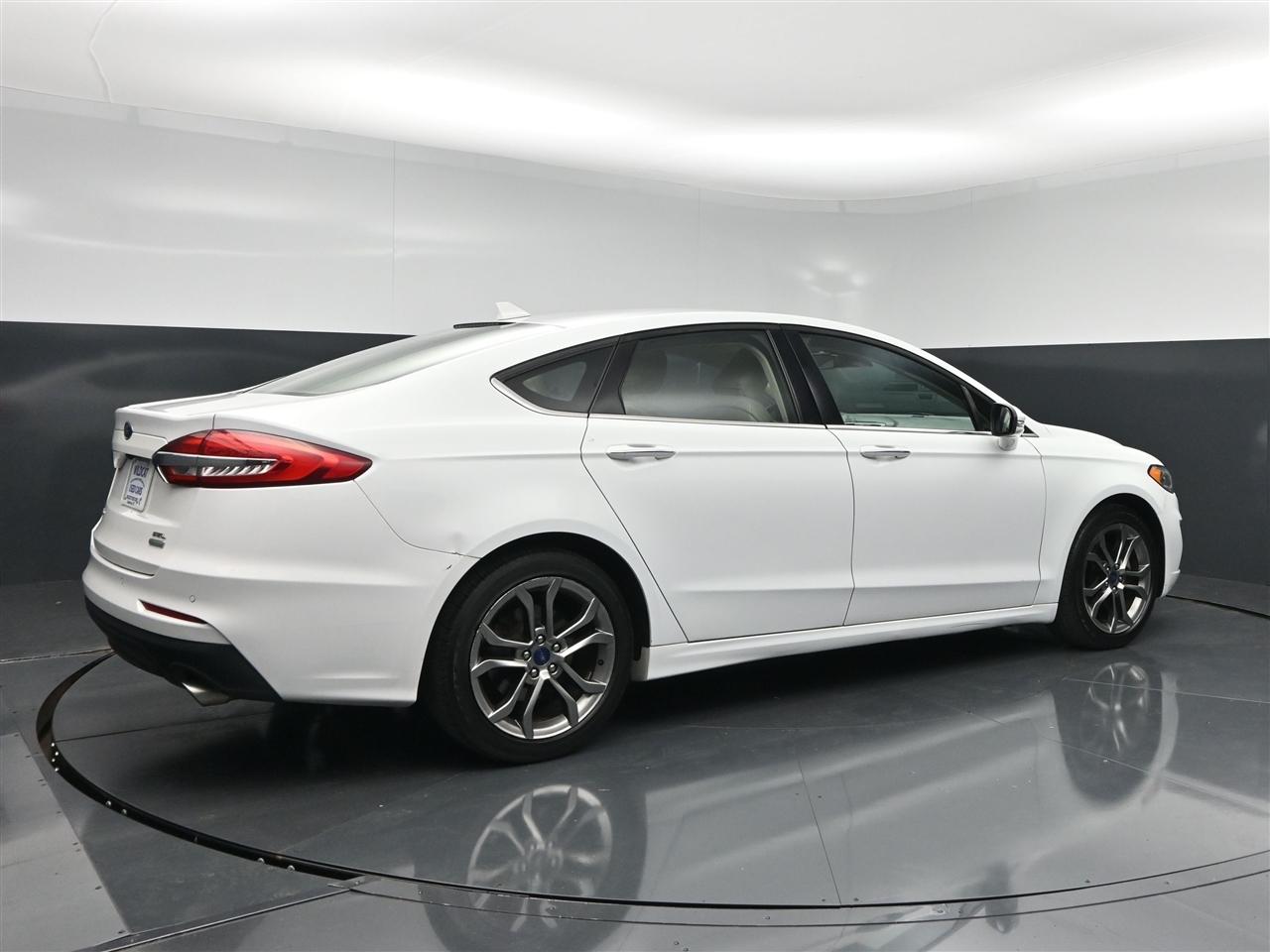 Ford Fusion SEL 2020