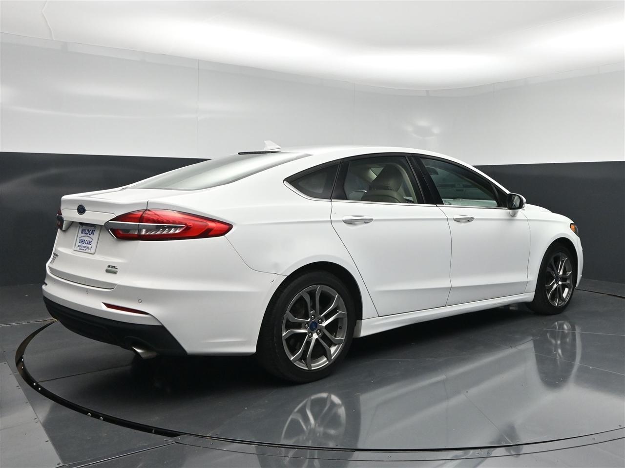 Ford Fusion SEL 2020