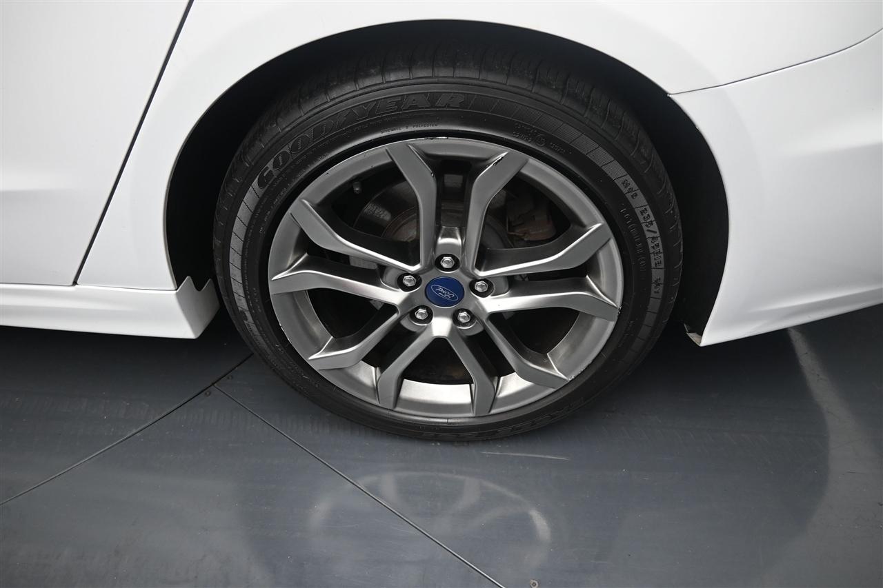 Ford Fusion SEL 2020