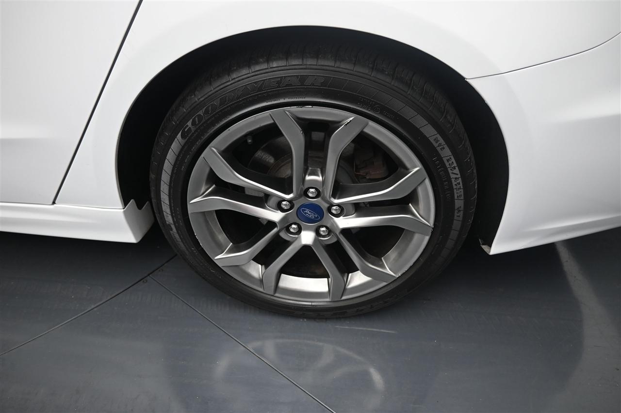 Ford Fusion SEL 2020