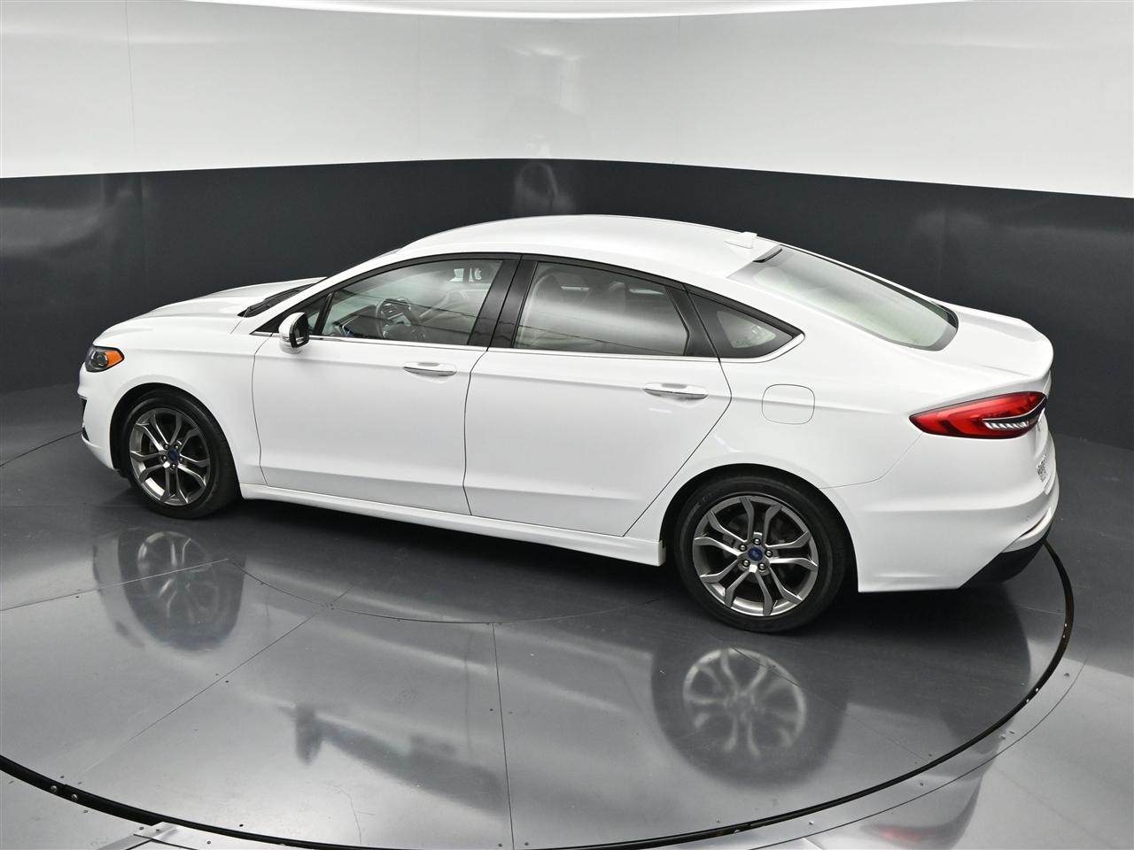 Ford Fusion SEL 2020