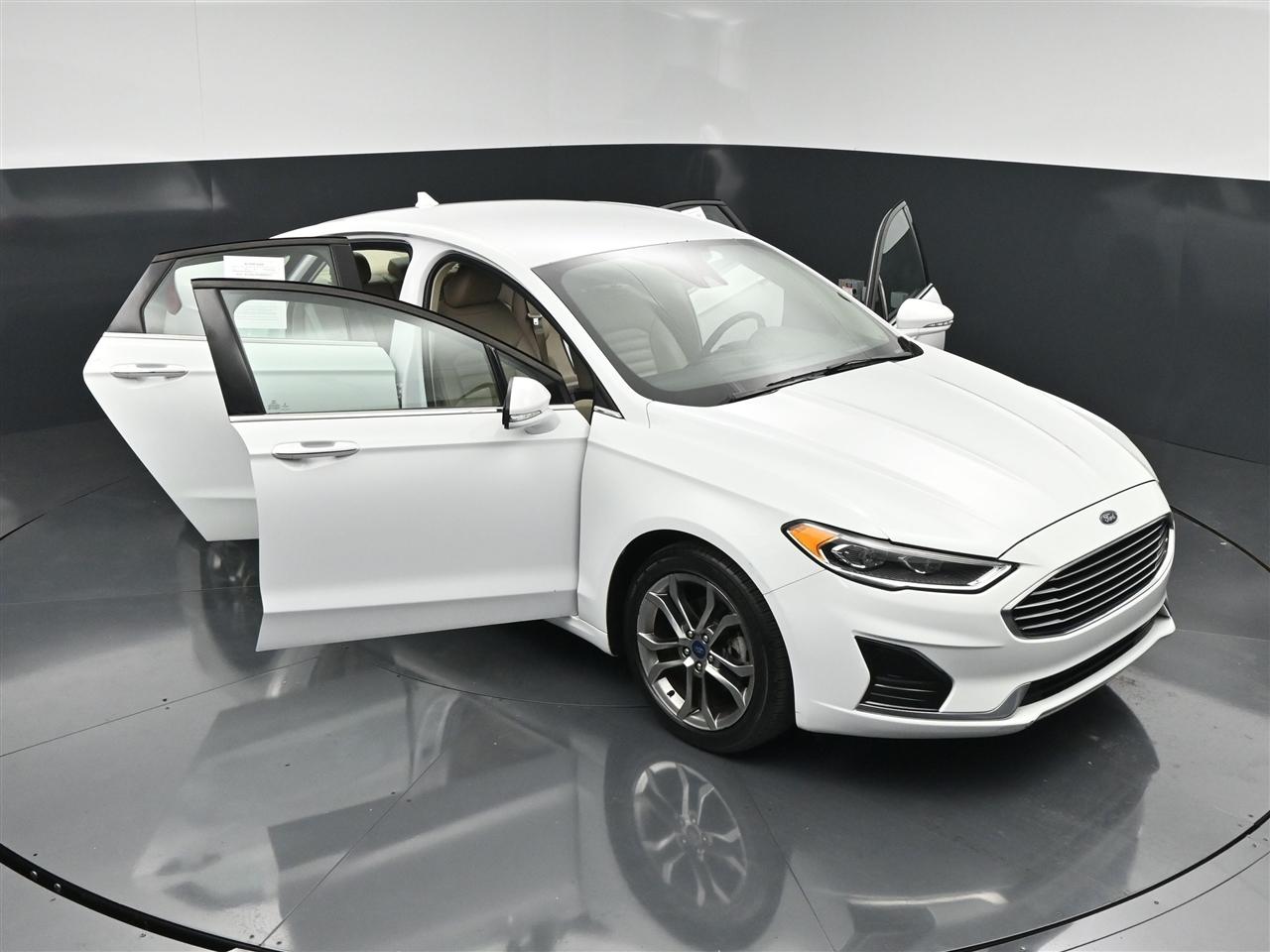 Ford Fusion SEL 2020