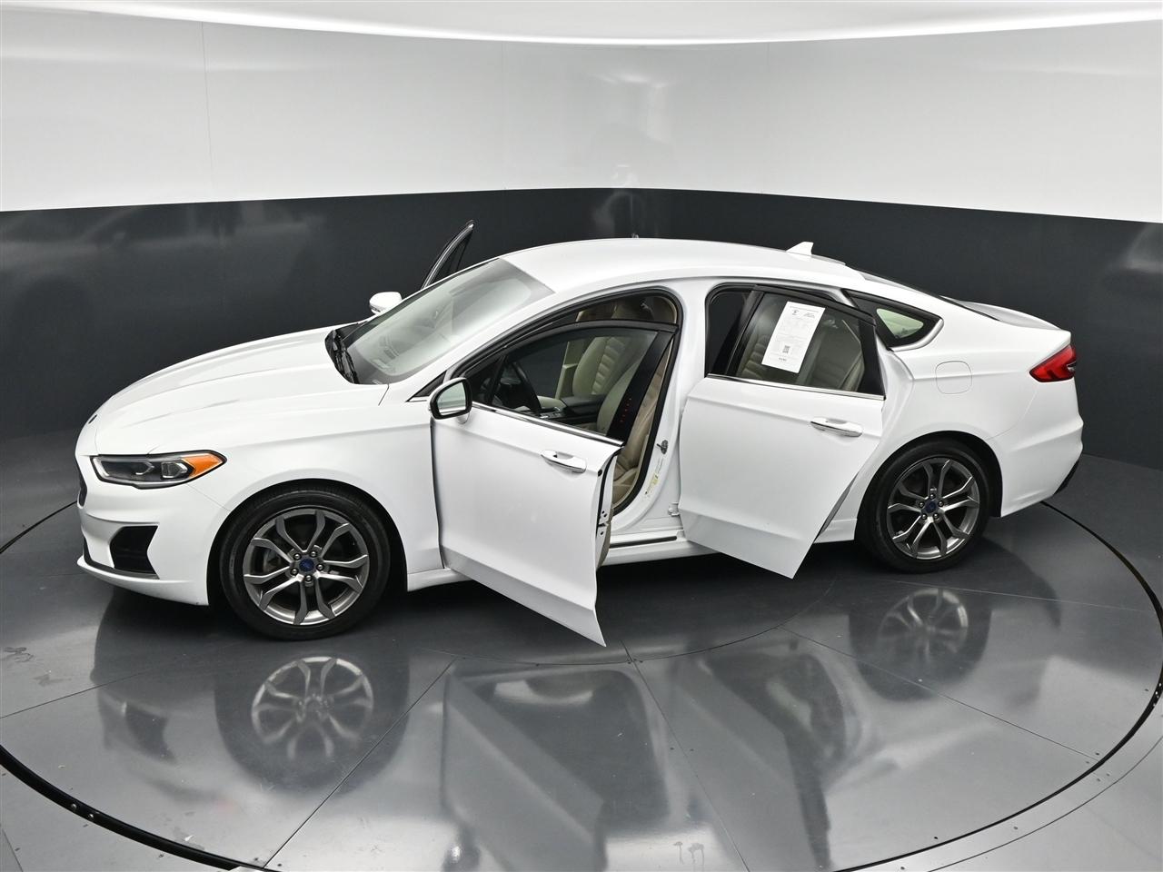 Ford Fusion SEL 2020