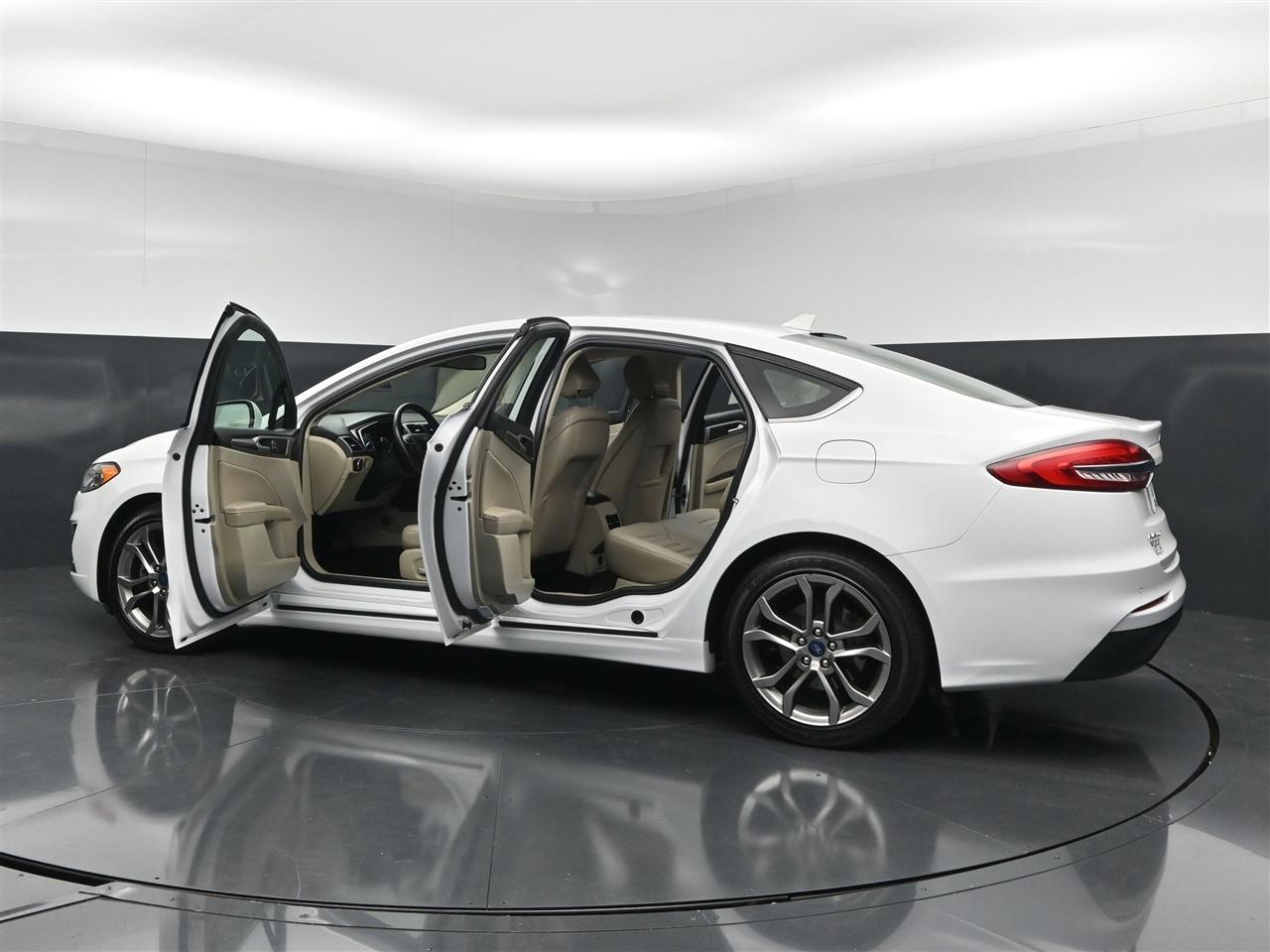Ford Fusion SEL 2020