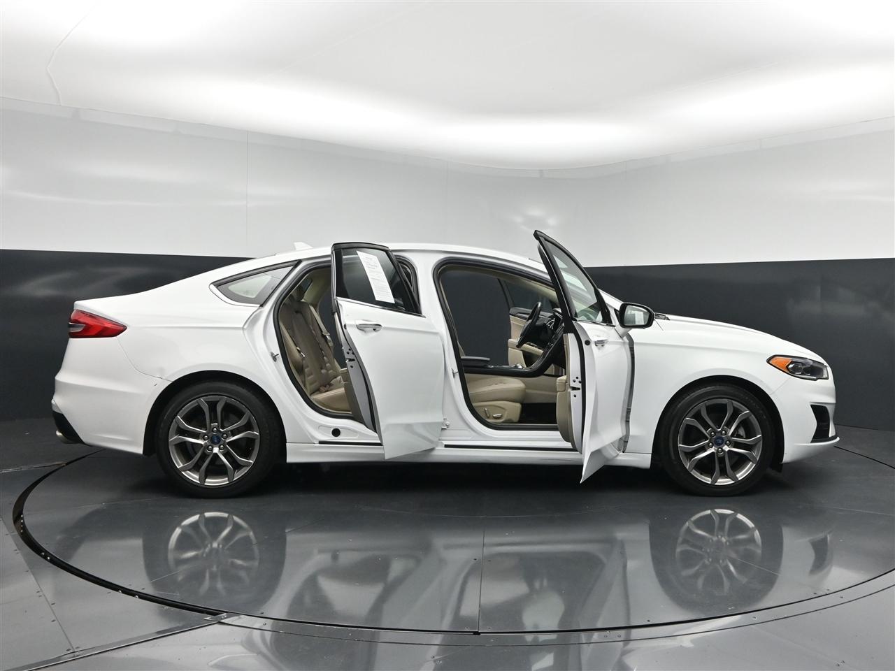 Ford Fusion SEL 2020