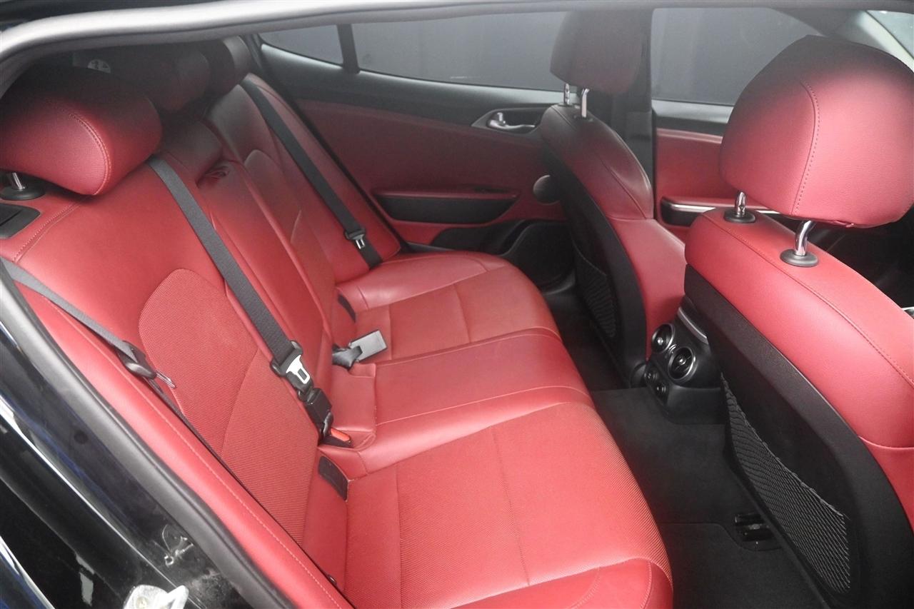 Kia Stinger GT1 2018