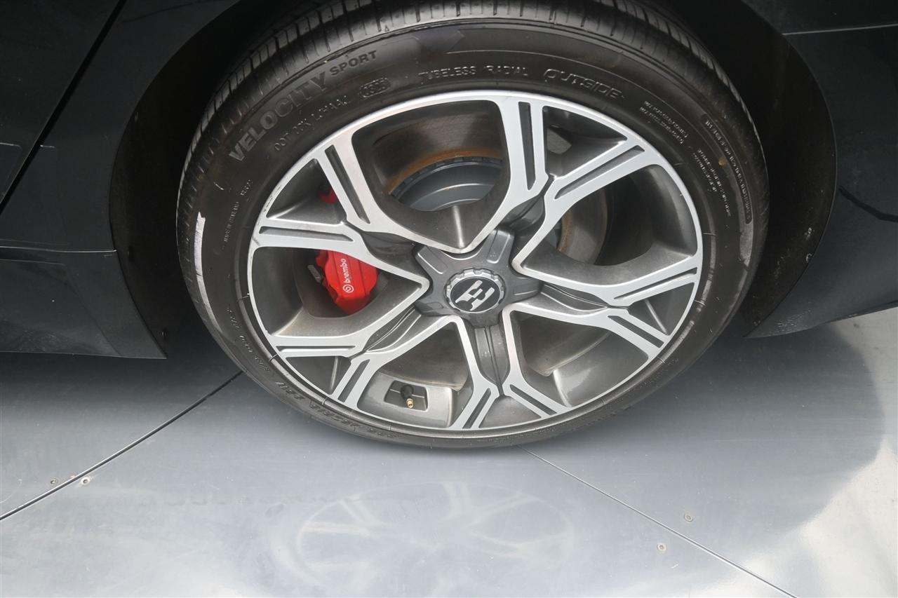 Kia Stinger GT1 2018