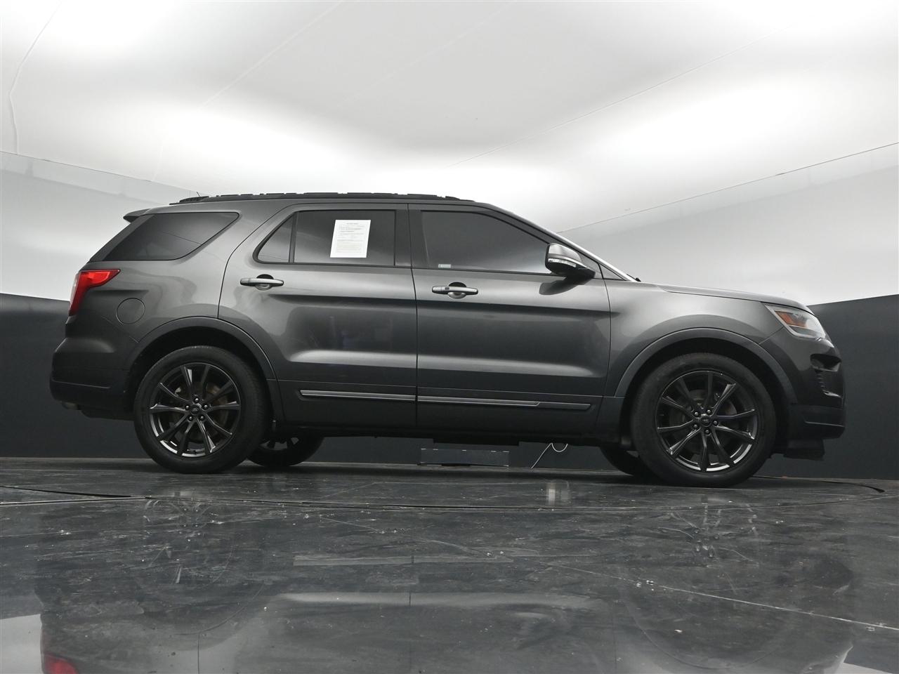 Ford Explorer XLT FWD 2018