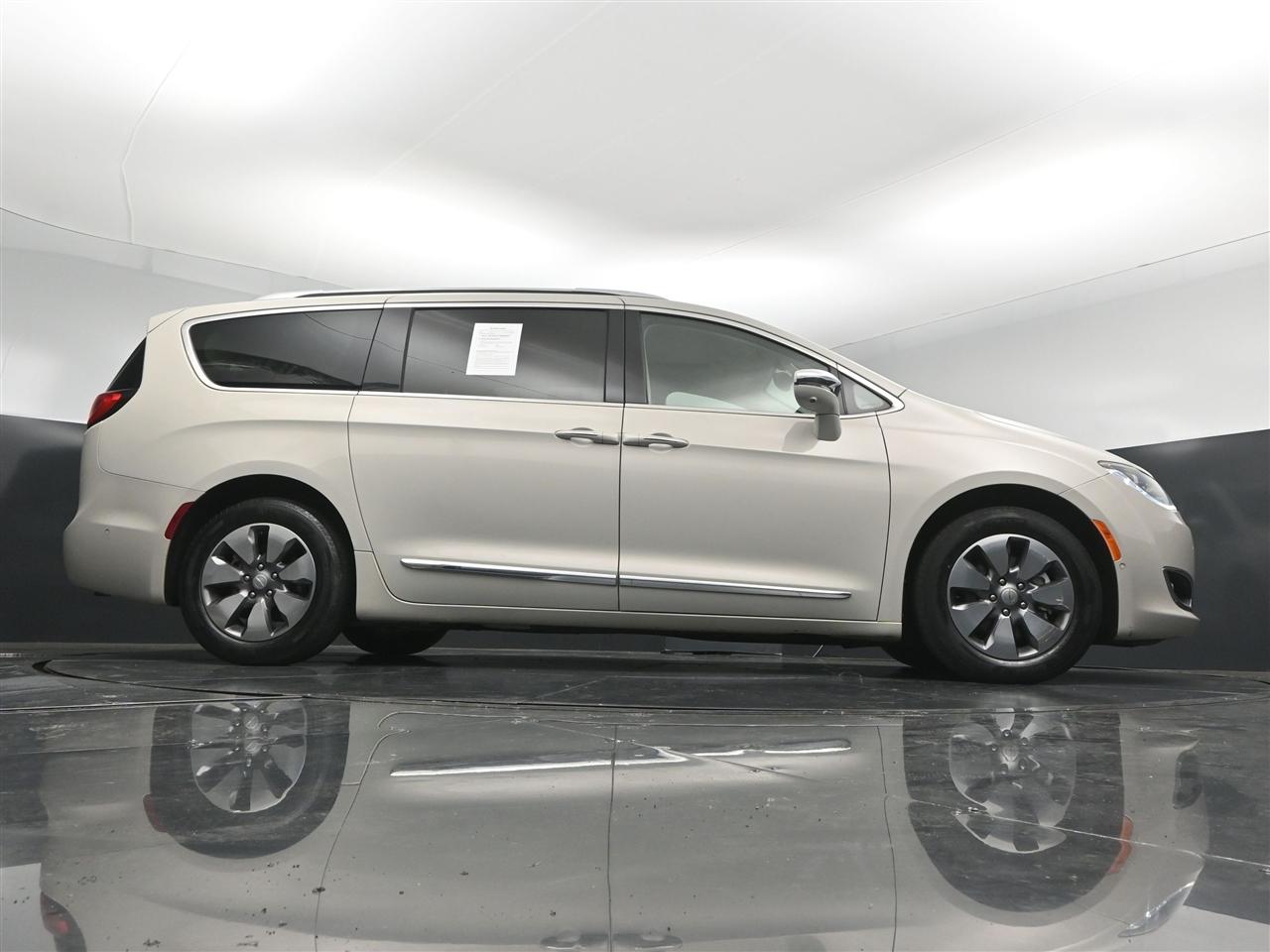 Chrysler Pacifica Hybrid Platinum 2017
