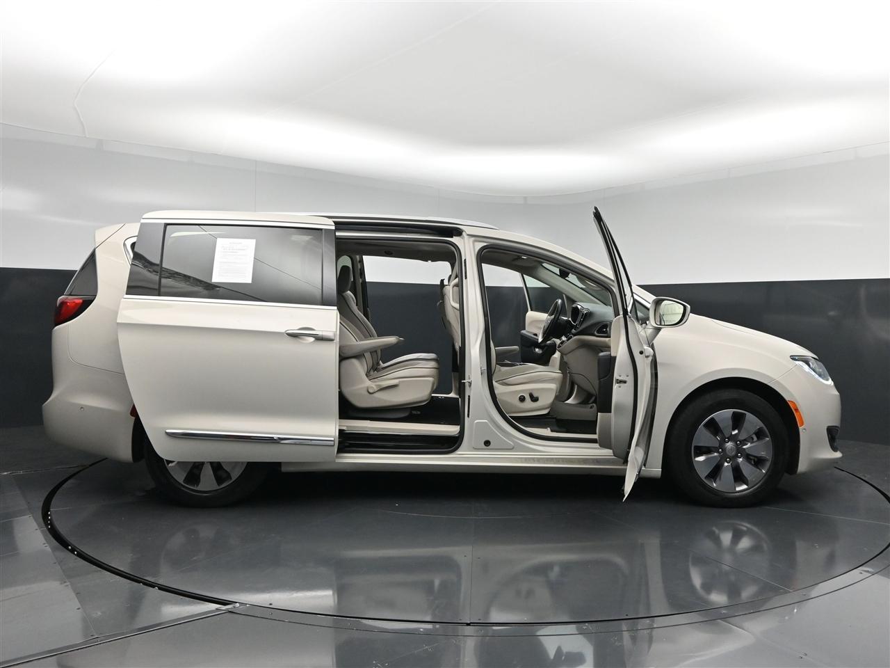 Chrysler Pacifica Hybrid Platinum 2017