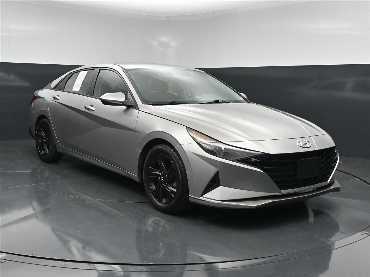 Hyundai Elantra SEL 2021