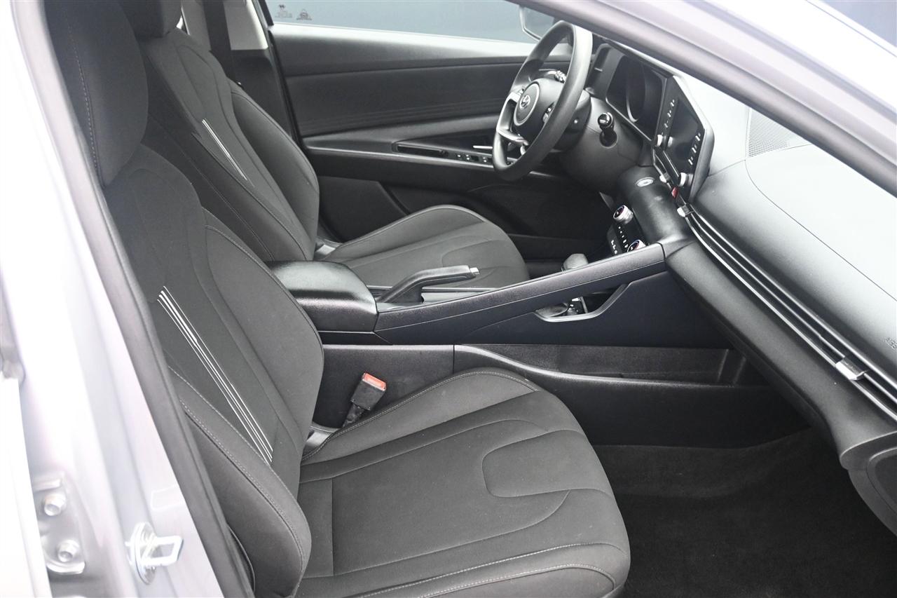 Hyundai Elantra SEL 2021