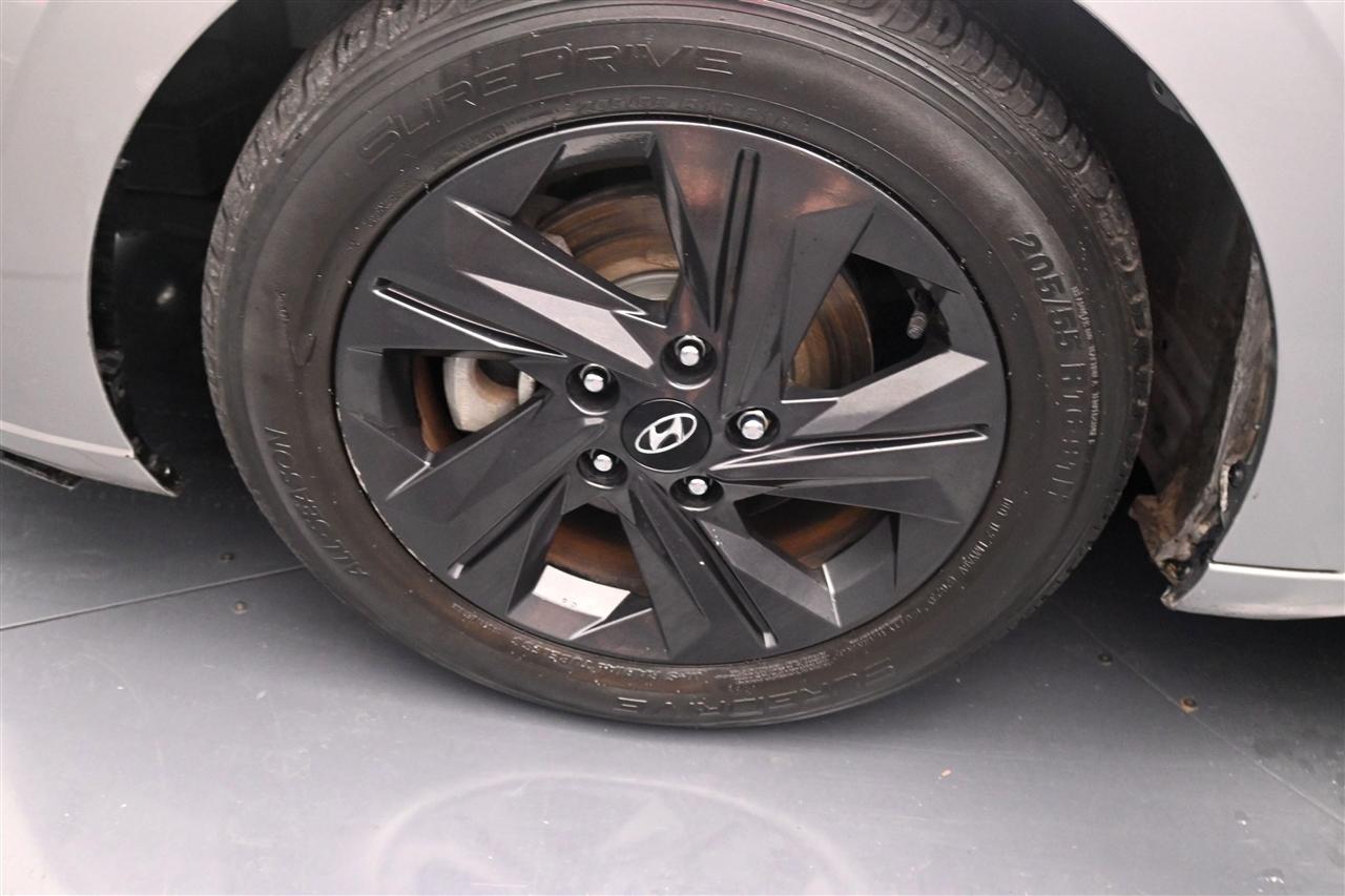 Hyundai Elantra SEL 2021