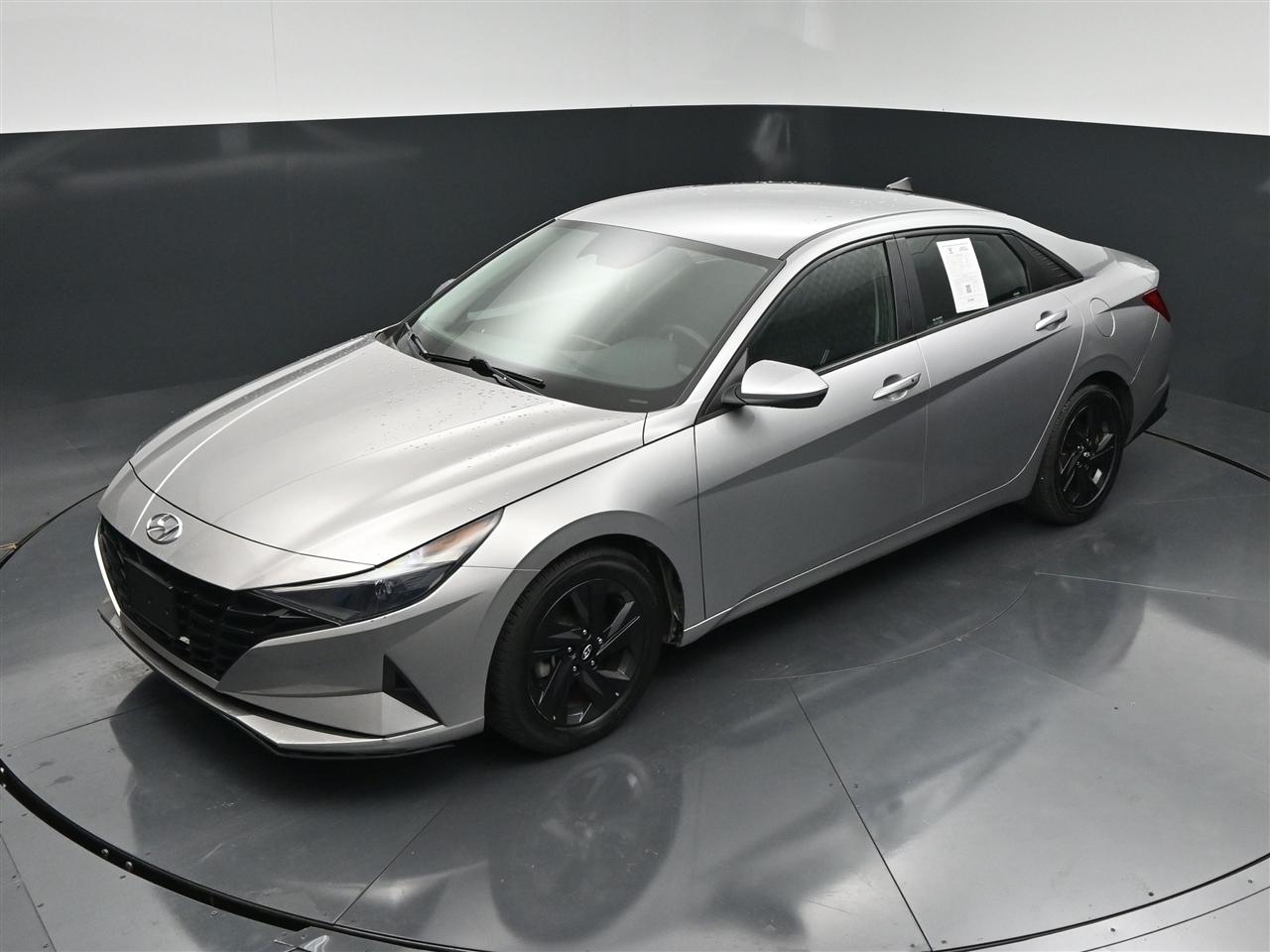 Hyundai Elantra SEL 2021
