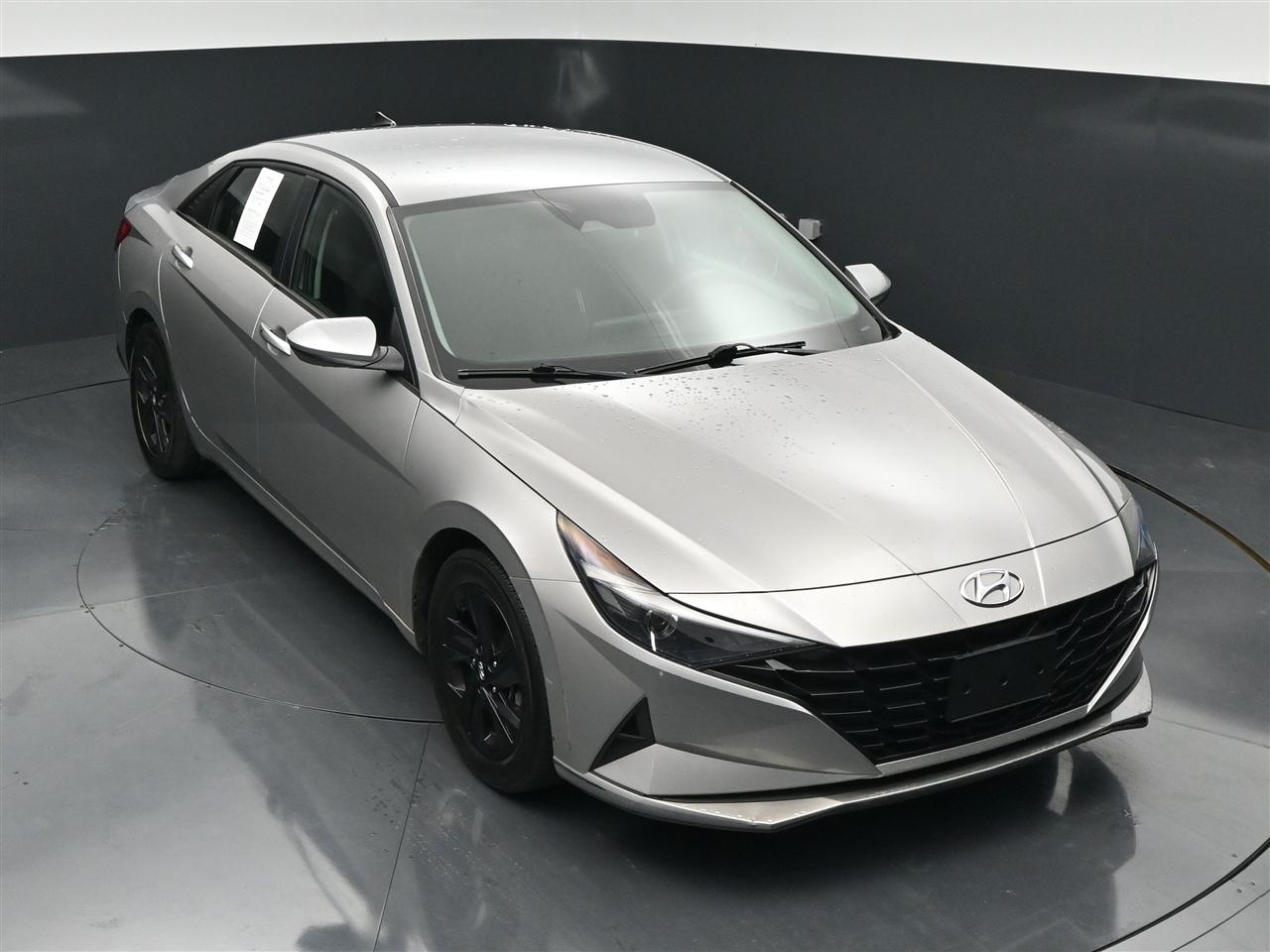 Hyundai Elantra SEL 2021