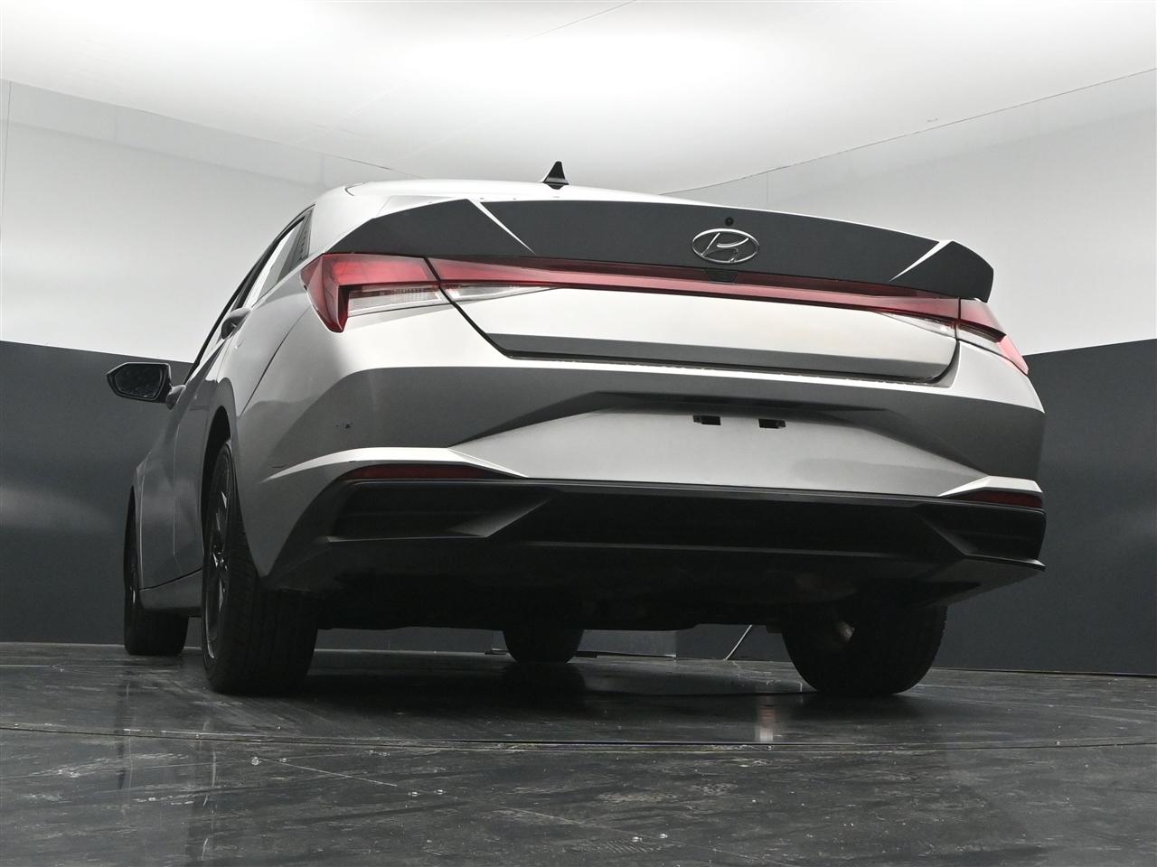 Hyundai Elantra SEL 2021