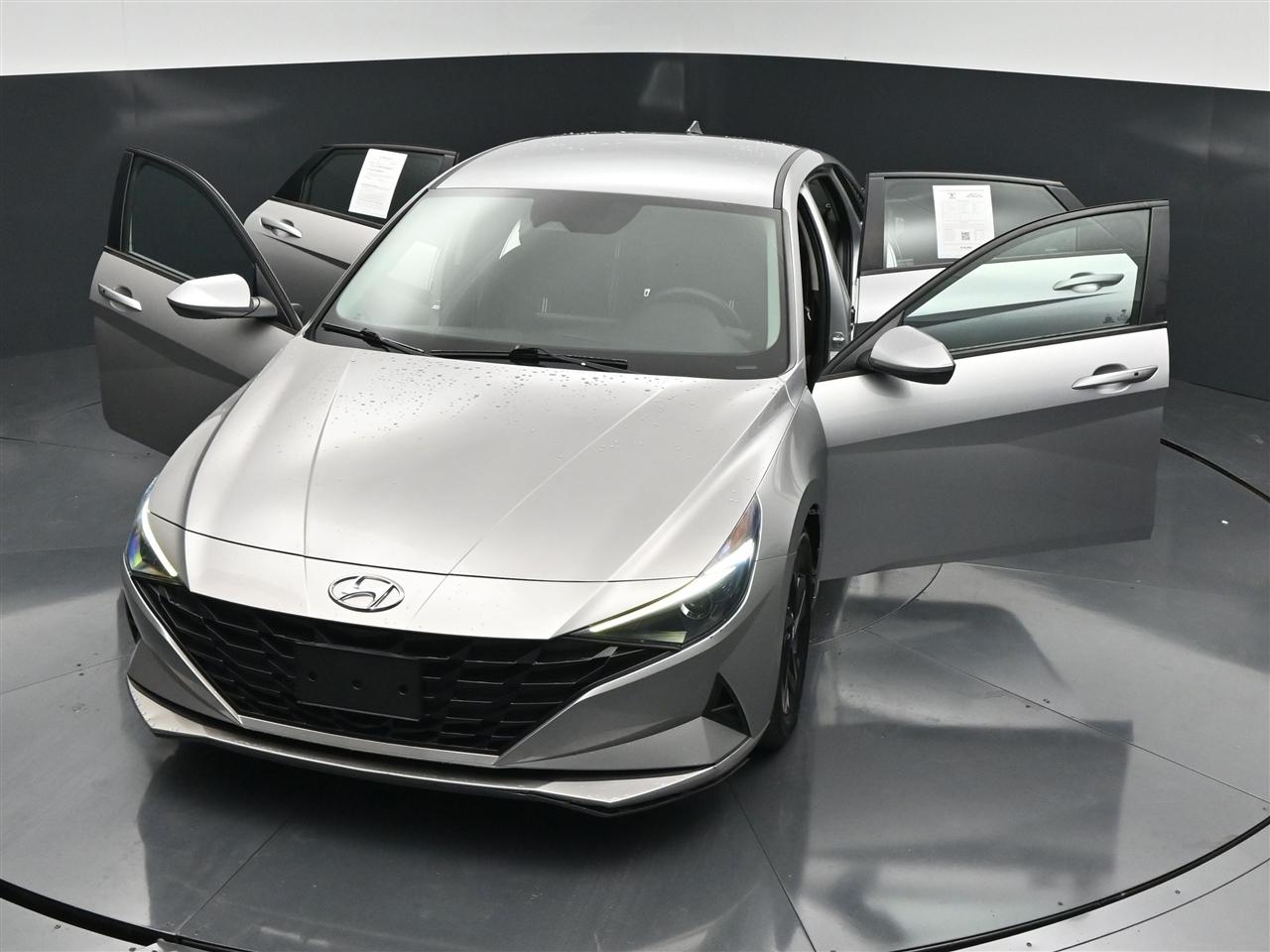 Hyundai Elantra SEL 2021