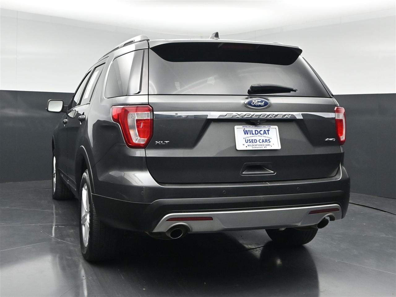 Ford Explorer XLT 4WD 2017