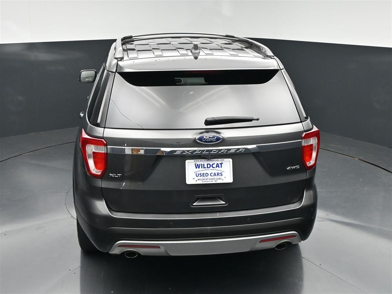 Ford Explorer XLT 4WD 2017