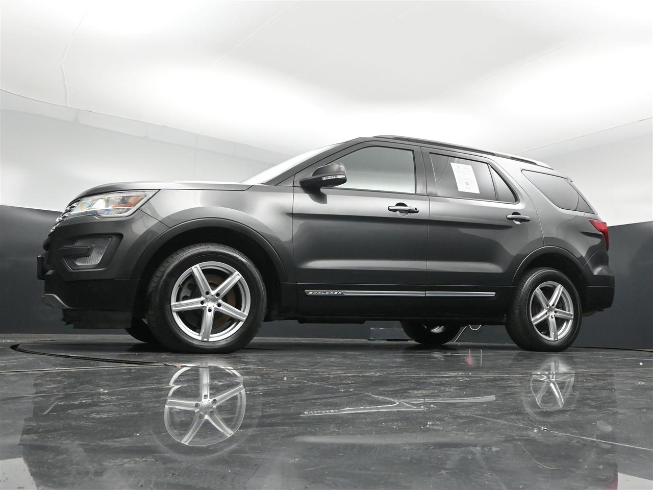 Ford Explorer XLT 4WD 2017