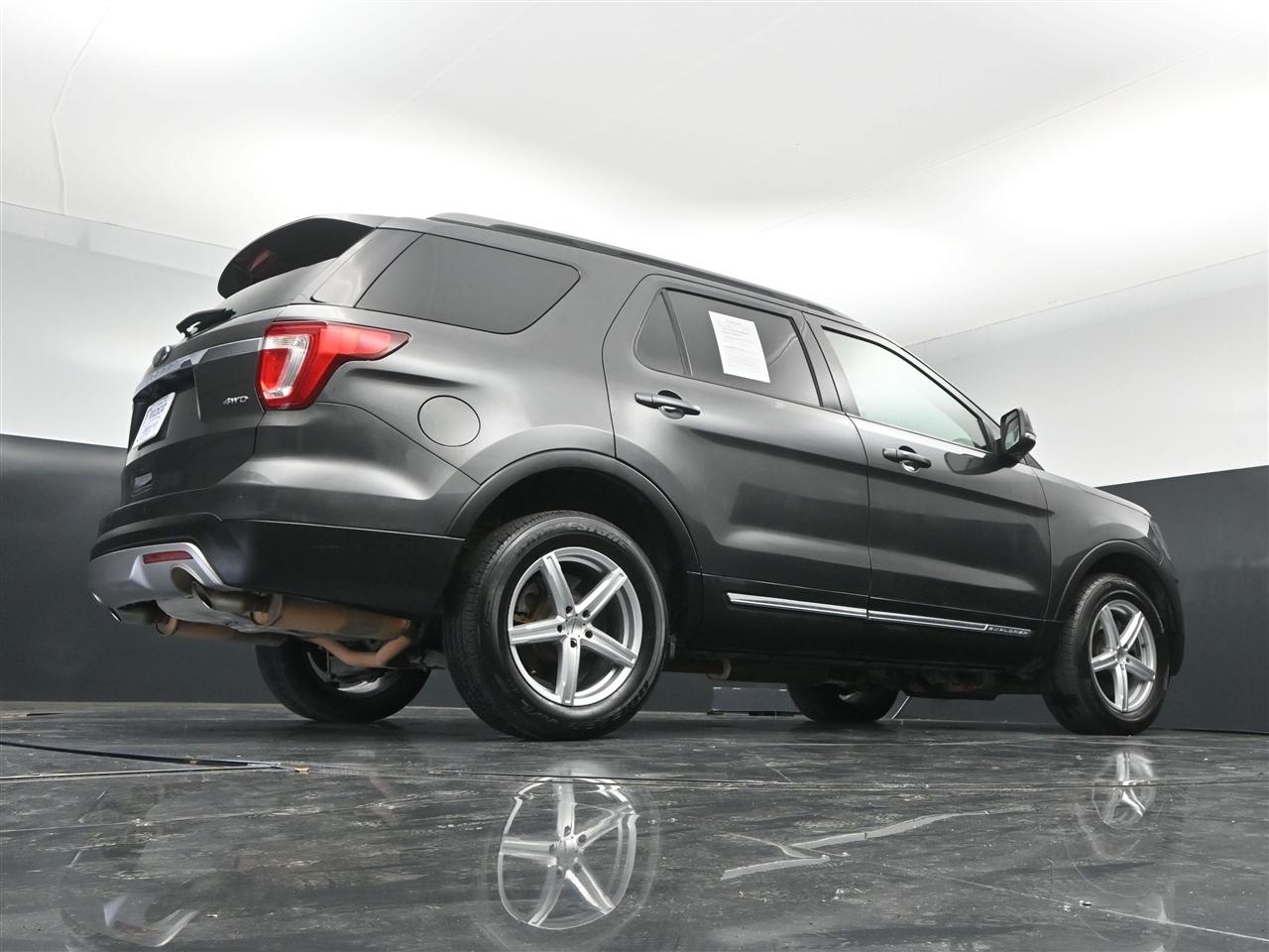 Ford Explorer XLT 4WD 2017