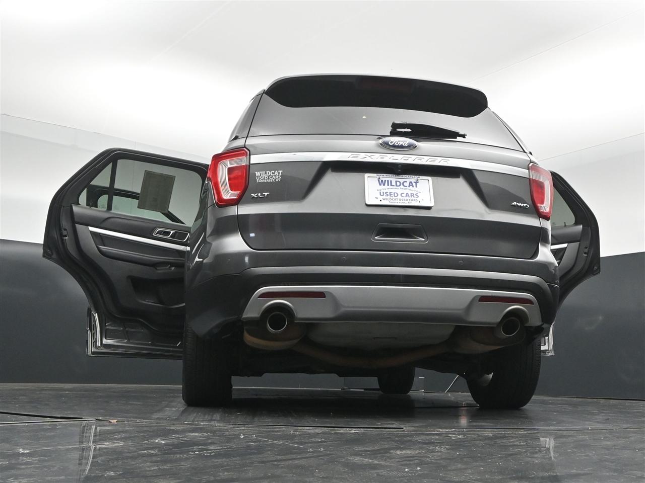 Ford Explorer XLT 4WD 2017