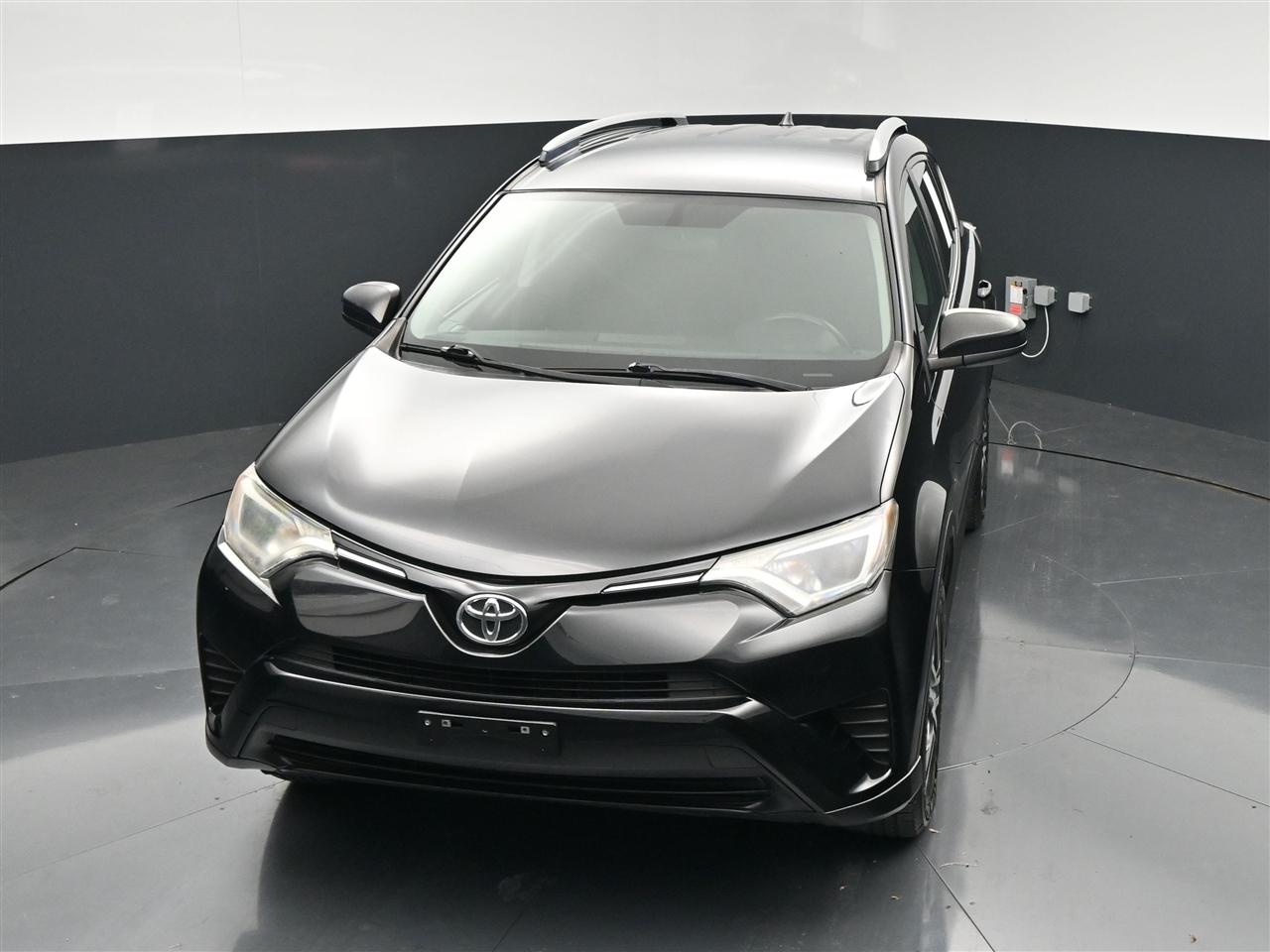 Toyota RAV4 LE AWD 2016