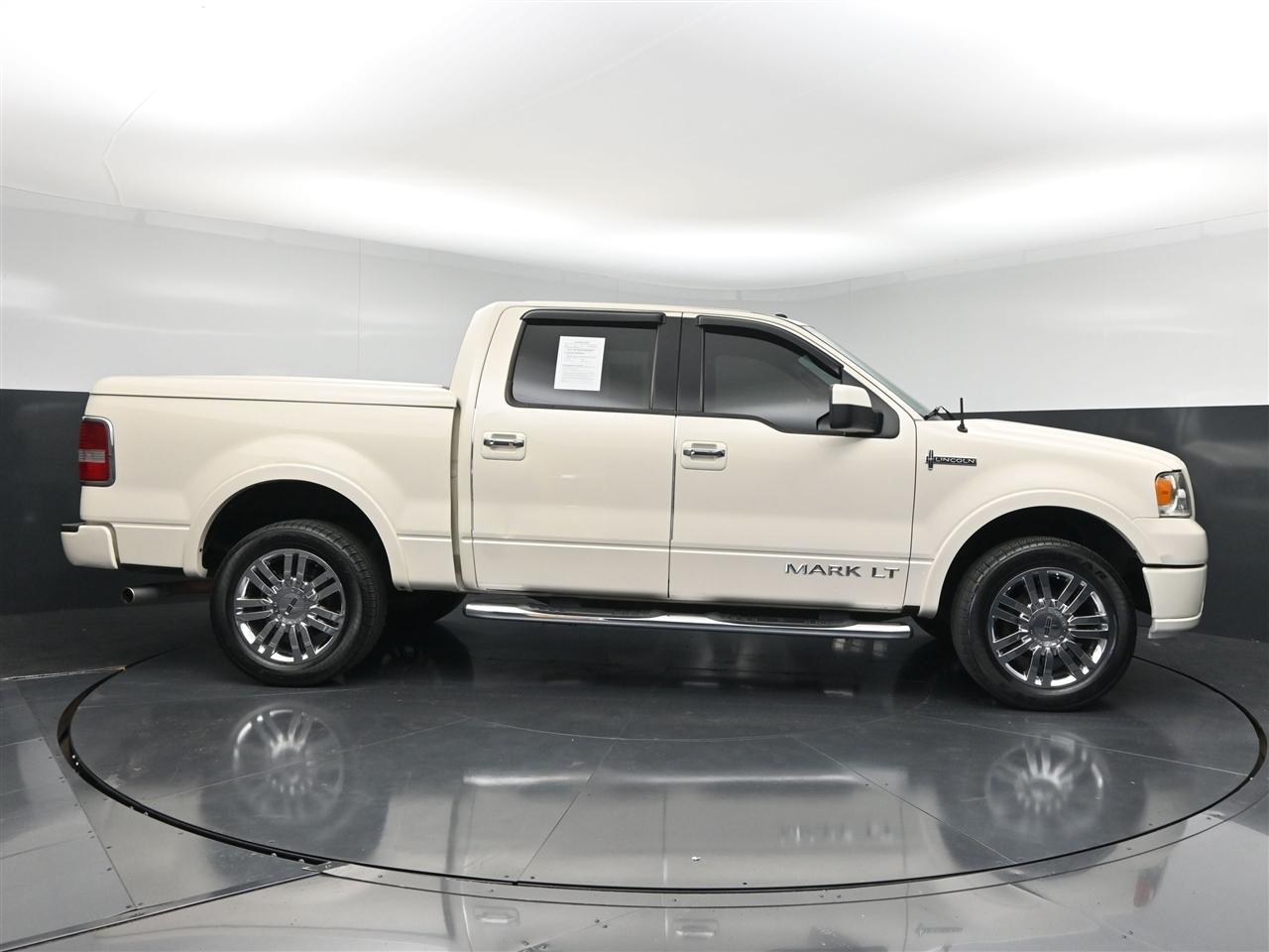 Lincoln Mark LT 4WD 2008