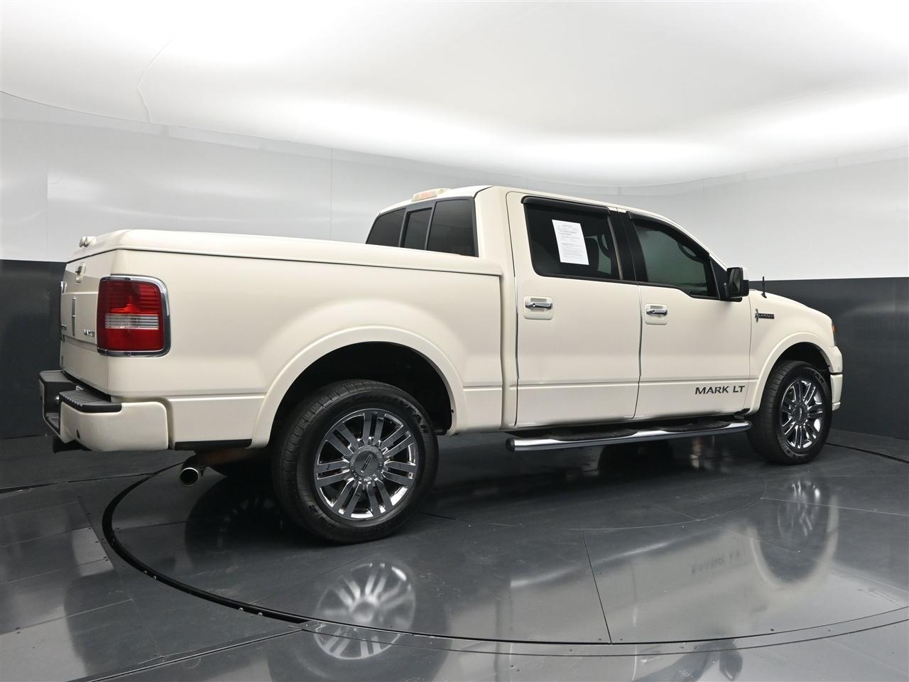 Lincoln Mark LT 4WD 2008