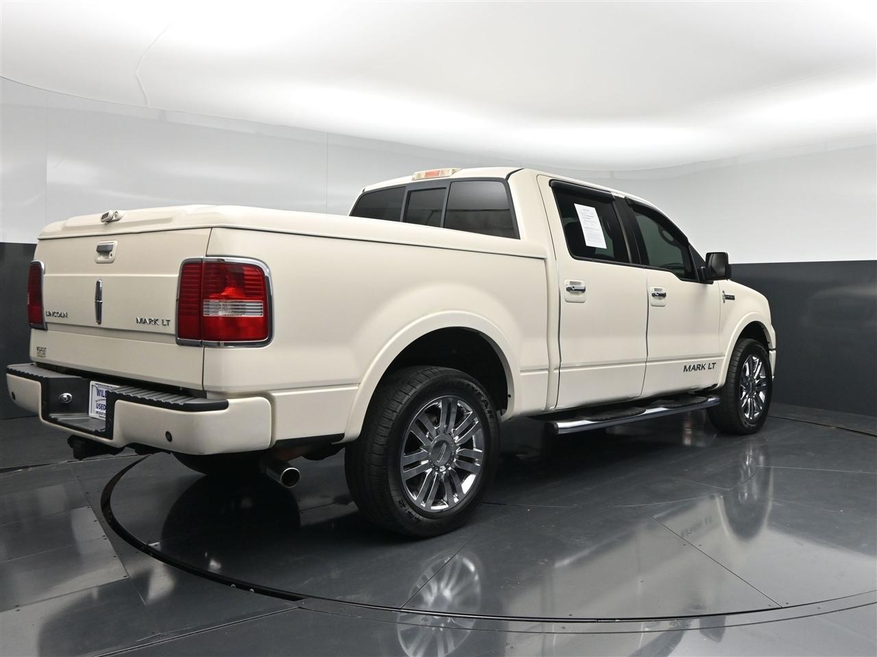 Lincoln Mark LT 4WD 2008