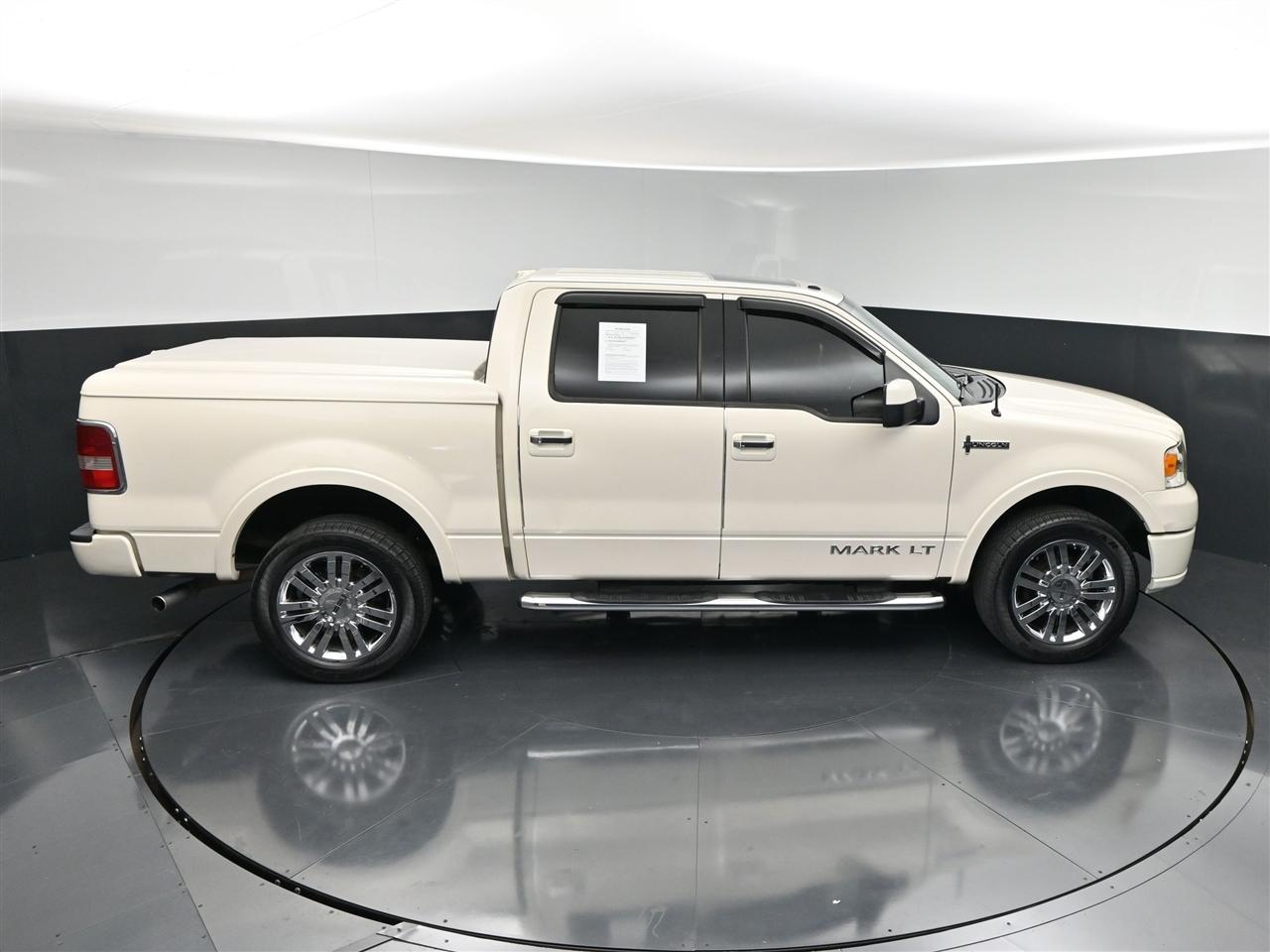 Lincoln Mark LT 4WD 2008