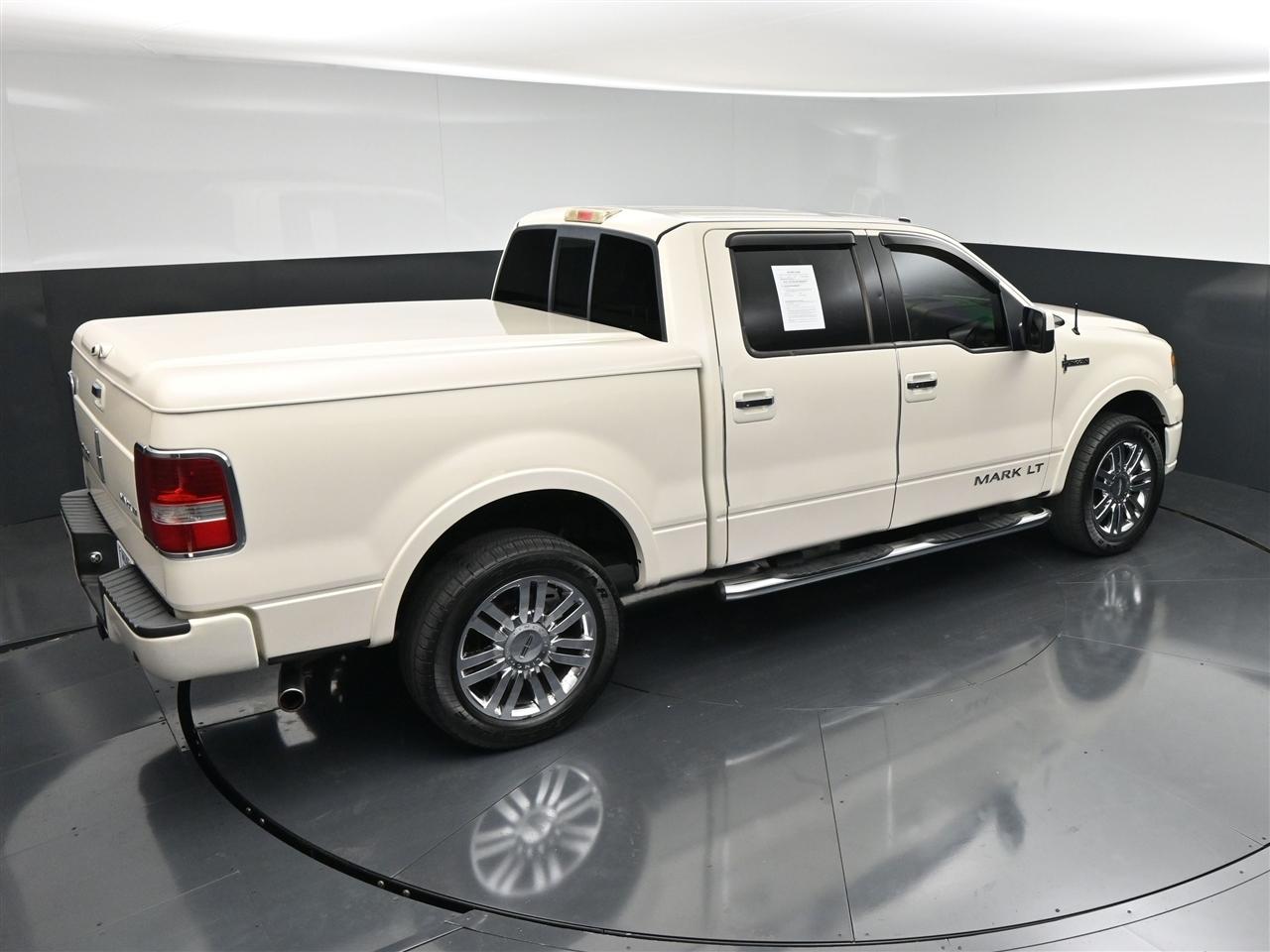 Lincoln Mark LT 4WD 2008