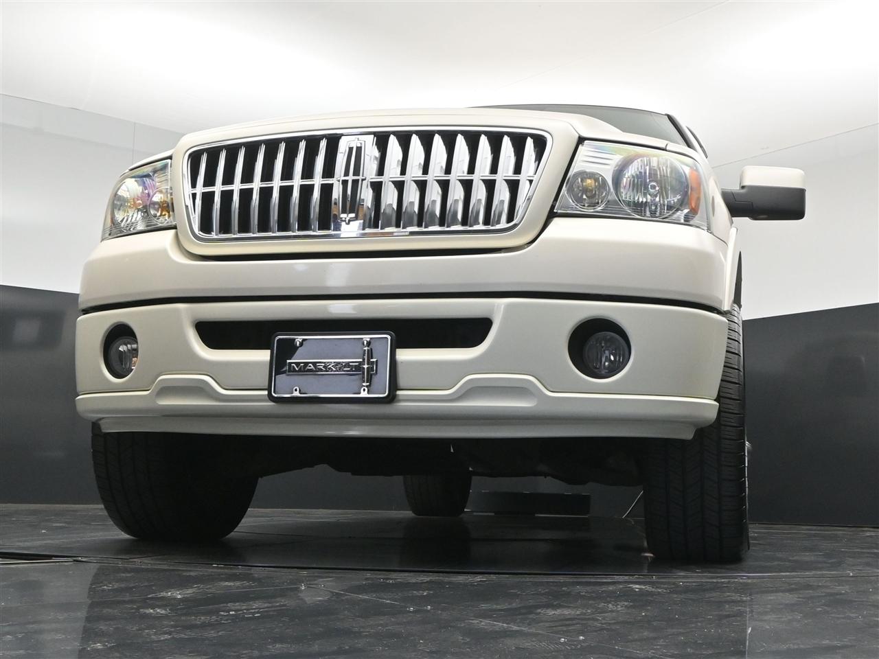 Lincoln Mark LT 4WD 2008