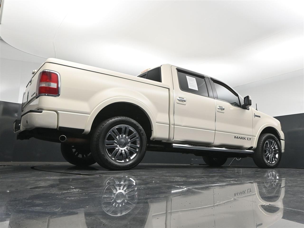 Lincoln Mark LT 4WD 2008