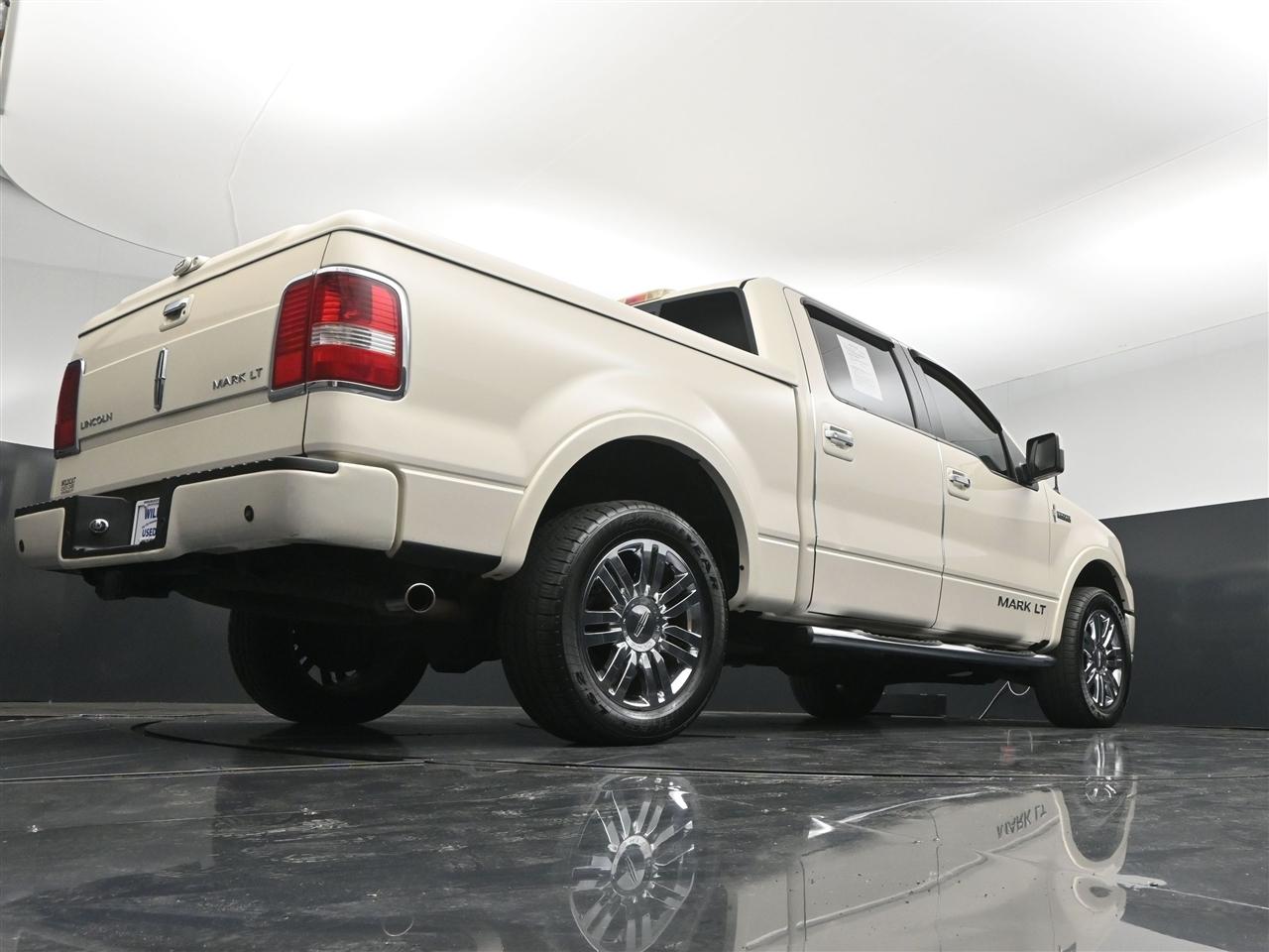 Lincoln Mark LT 4WD 2008