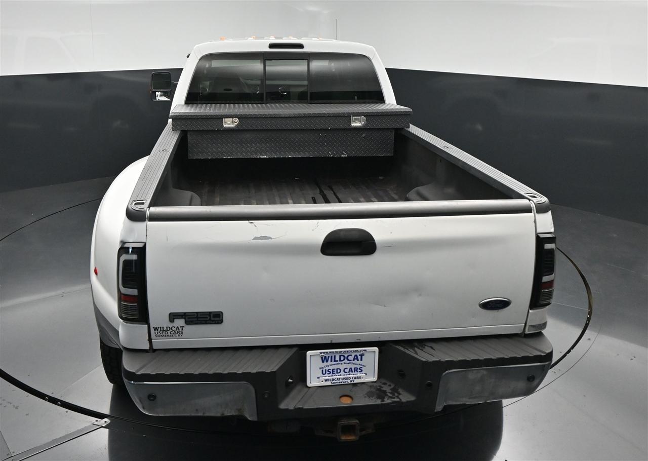 Ford F-350 SD XLT Crew Cab DRW 4WD 2008