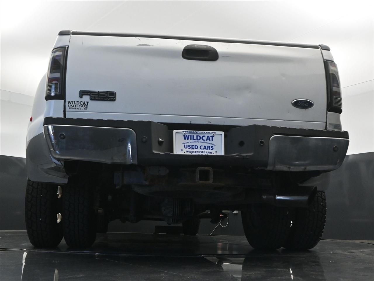 Ford F-350 SD XLT Crew Cab DRW 4WD 2008