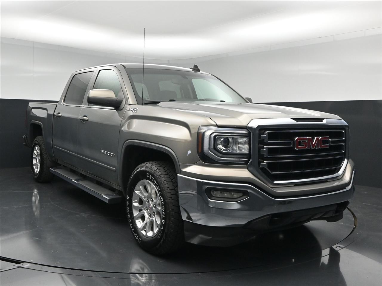 GMC Sierra 1500 SLE Crew Cab Long Box 4WD 2017