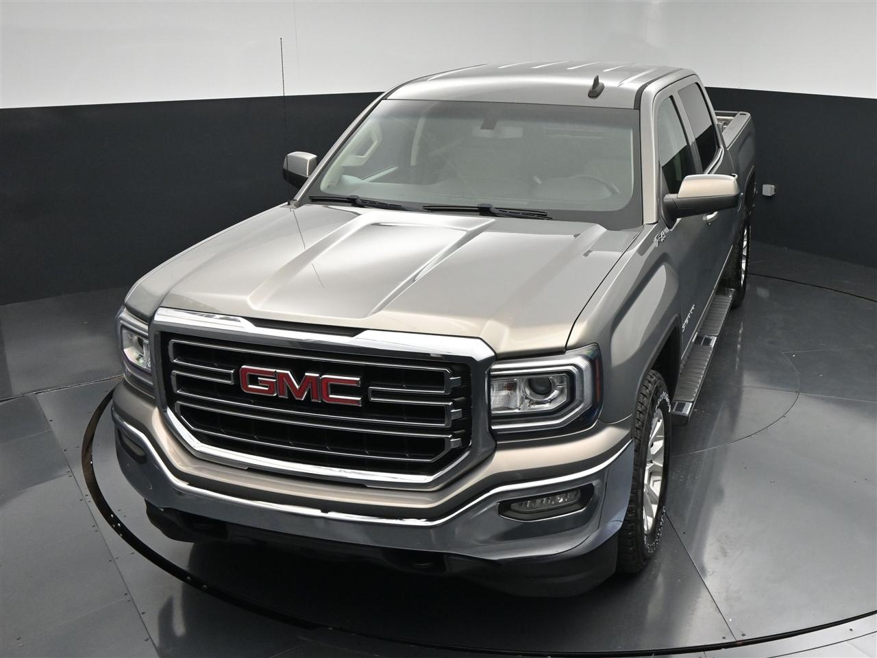 GMC Sierra 1500 SLE Crew Cab Long Box 4WD 2017