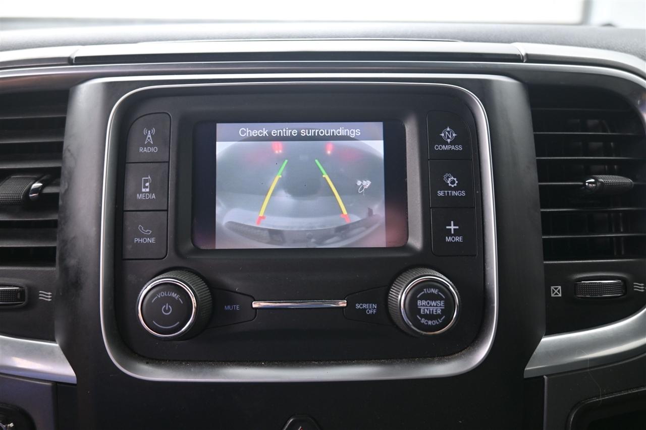 RAM 1500 SLT Quad Cab 4WD 2021