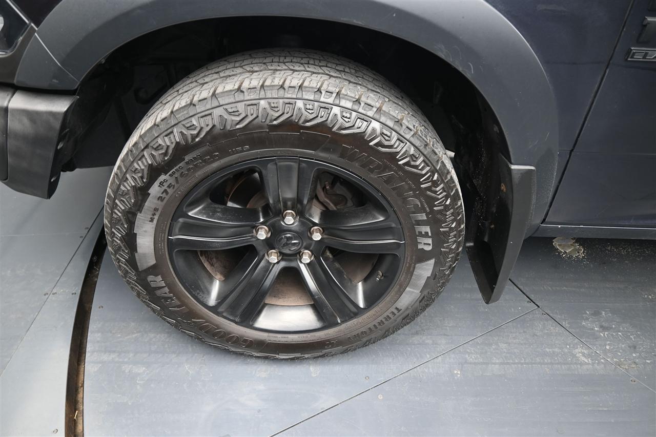 RAM 1500 SLT Quad Cab 4WD 2021