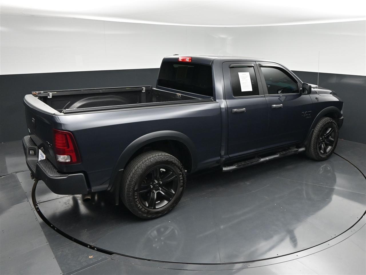RAM 1500 SLT Quad Cab 4WD 2021