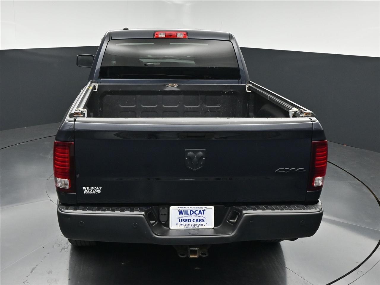 RAM 1500 SLT Quad Cab 4WD 2021